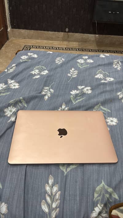 macbook air 2020 gold 8/256 i3