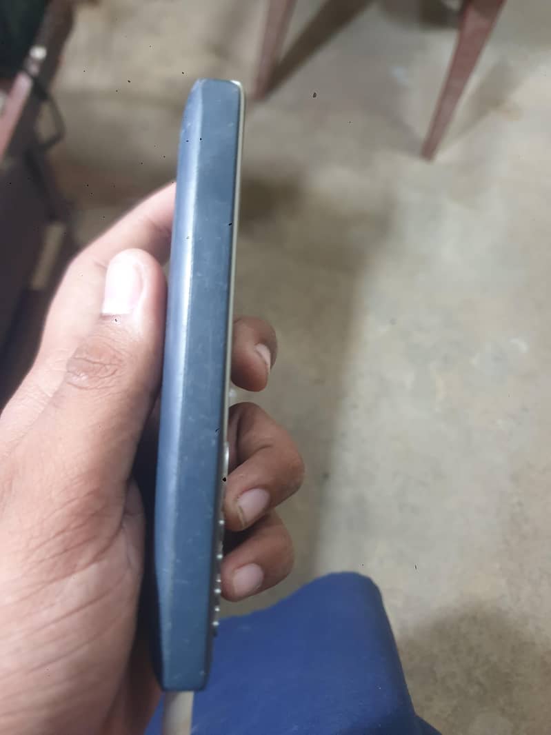 Nokia 8210 1
