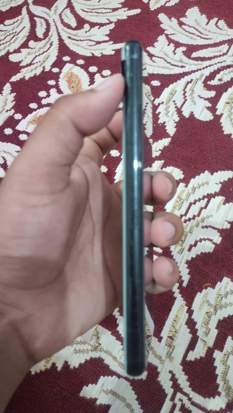 Google Pixel 6a 5