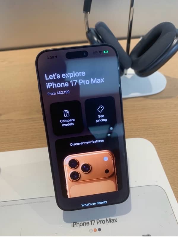 Let's explore iPhone 17 Pro Max 5