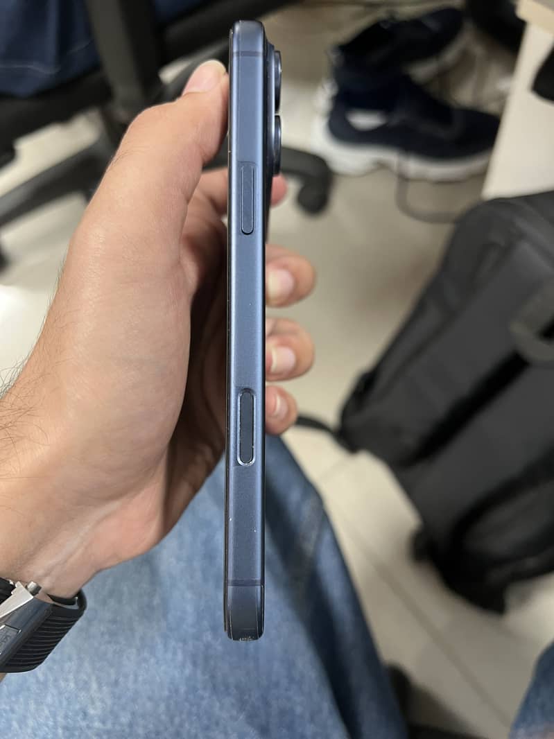 iPhone 17 Pro Max JV 1
