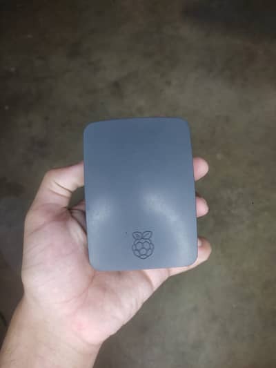 Raspberry Pi 3 Model B 1GB + Case | WiFi Bluetooth | Original