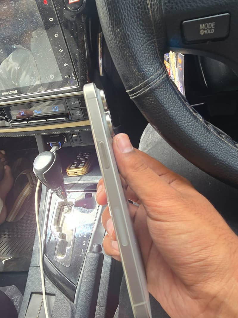 iphone 15 pro max 3