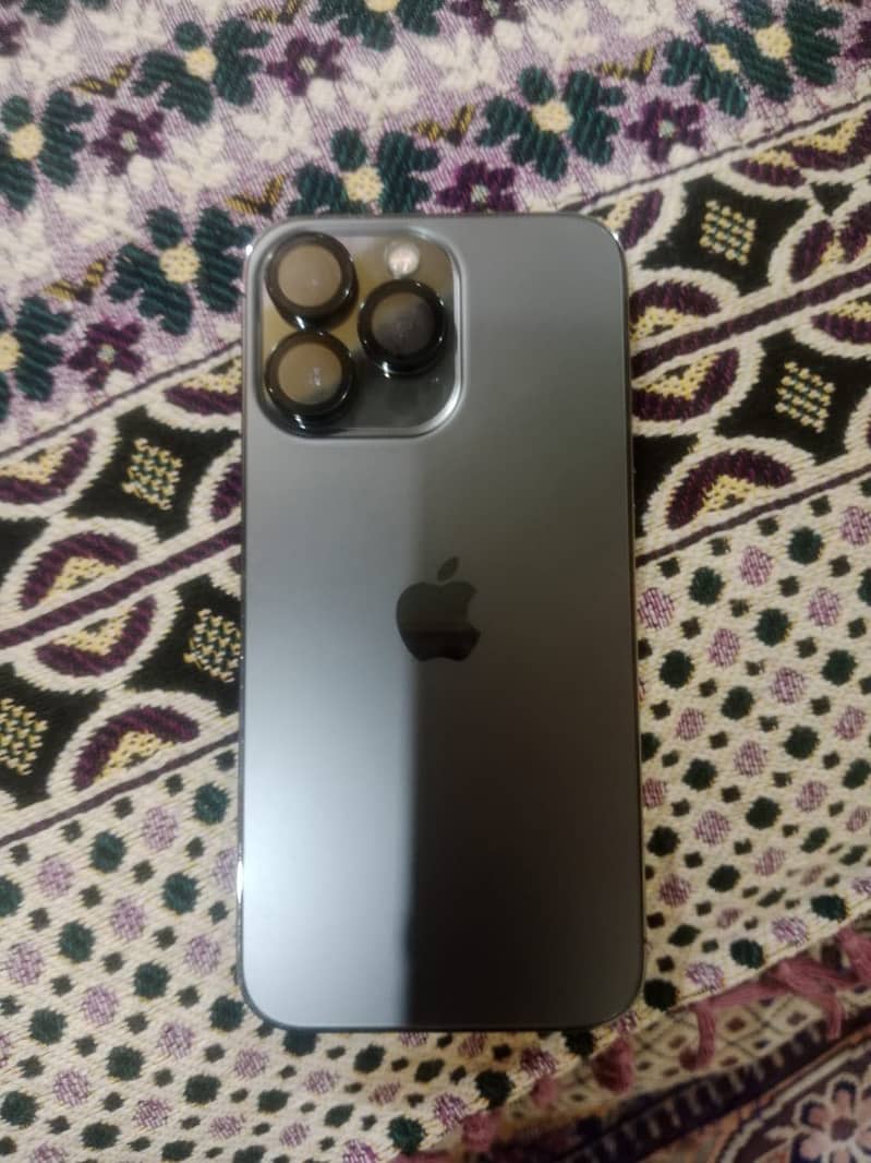 Apple iPhone 13 Pro 1