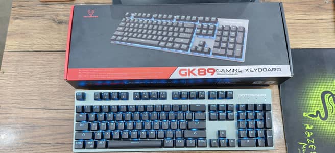 MOTO speed wireless mechanical keyboard just new