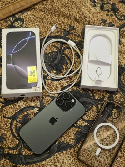 Apple iPhone 16 Pro 256gb black 10/10