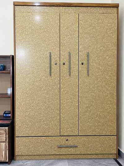 3 Door Cupboard with drawer