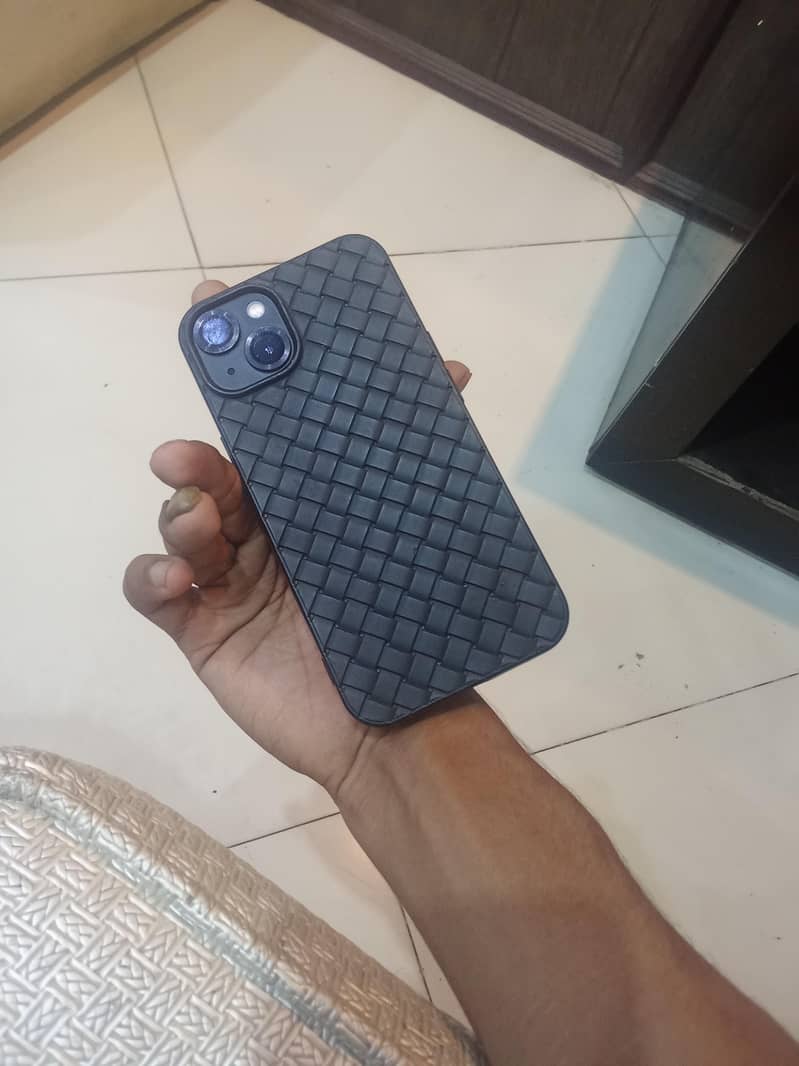 Apple iPhone 13 3