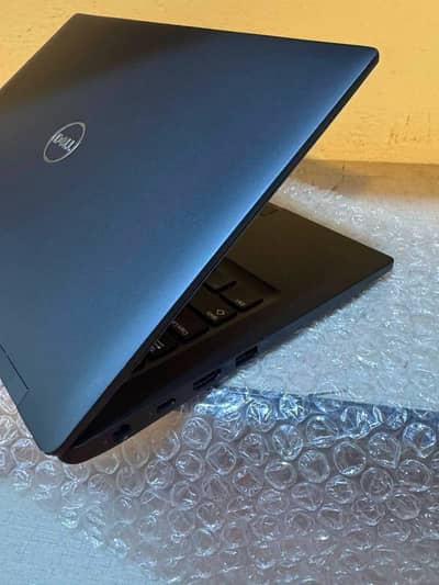 Dell Latitude 7390 | Core i7 8th Gen | 8GB RAM | 256GB SSD | Touchscr