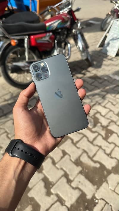 Apple iPhone 12 Pro