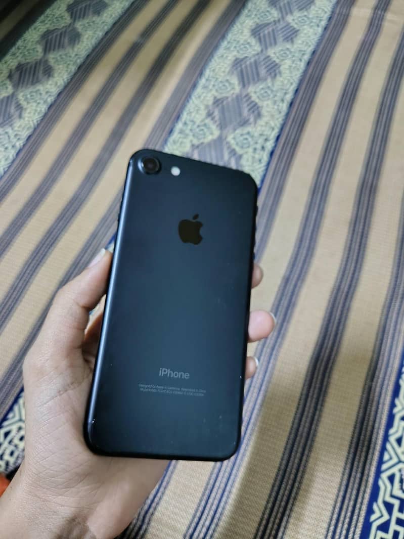 Apple iPhone 7 6
