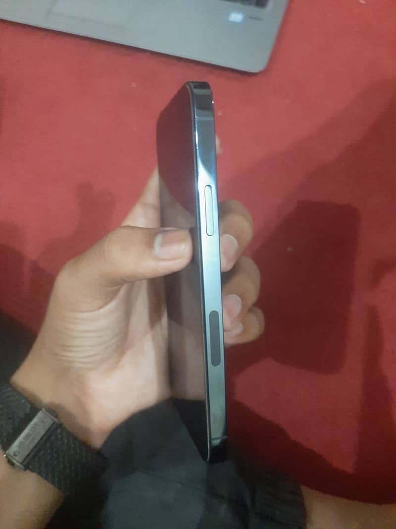 Iphone 12 pro 3