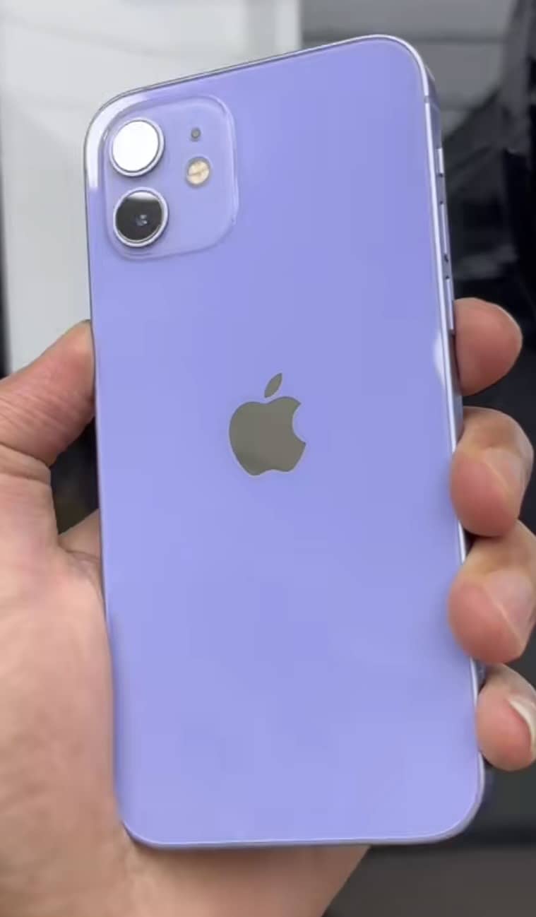 Apple iPhone 12 1