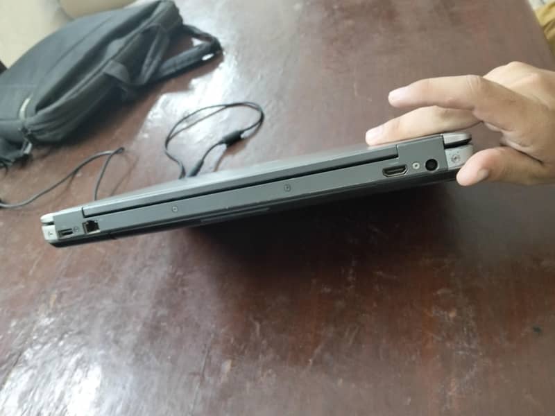 Dell latitude E6440 4