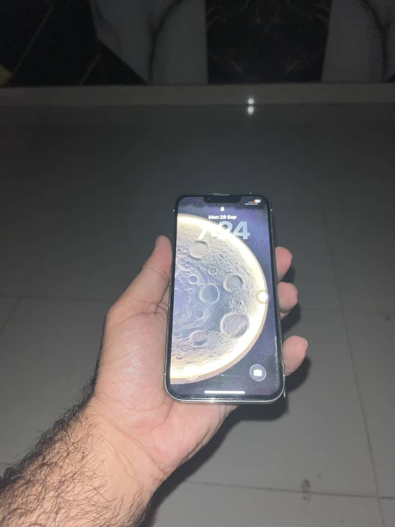 Apple iPhone 13 Pro 1