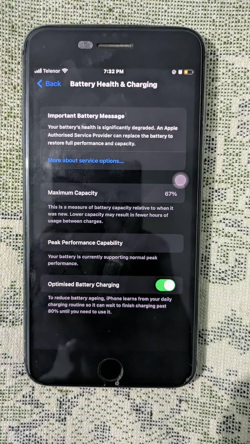 Apple iPhone 8 Plus 4