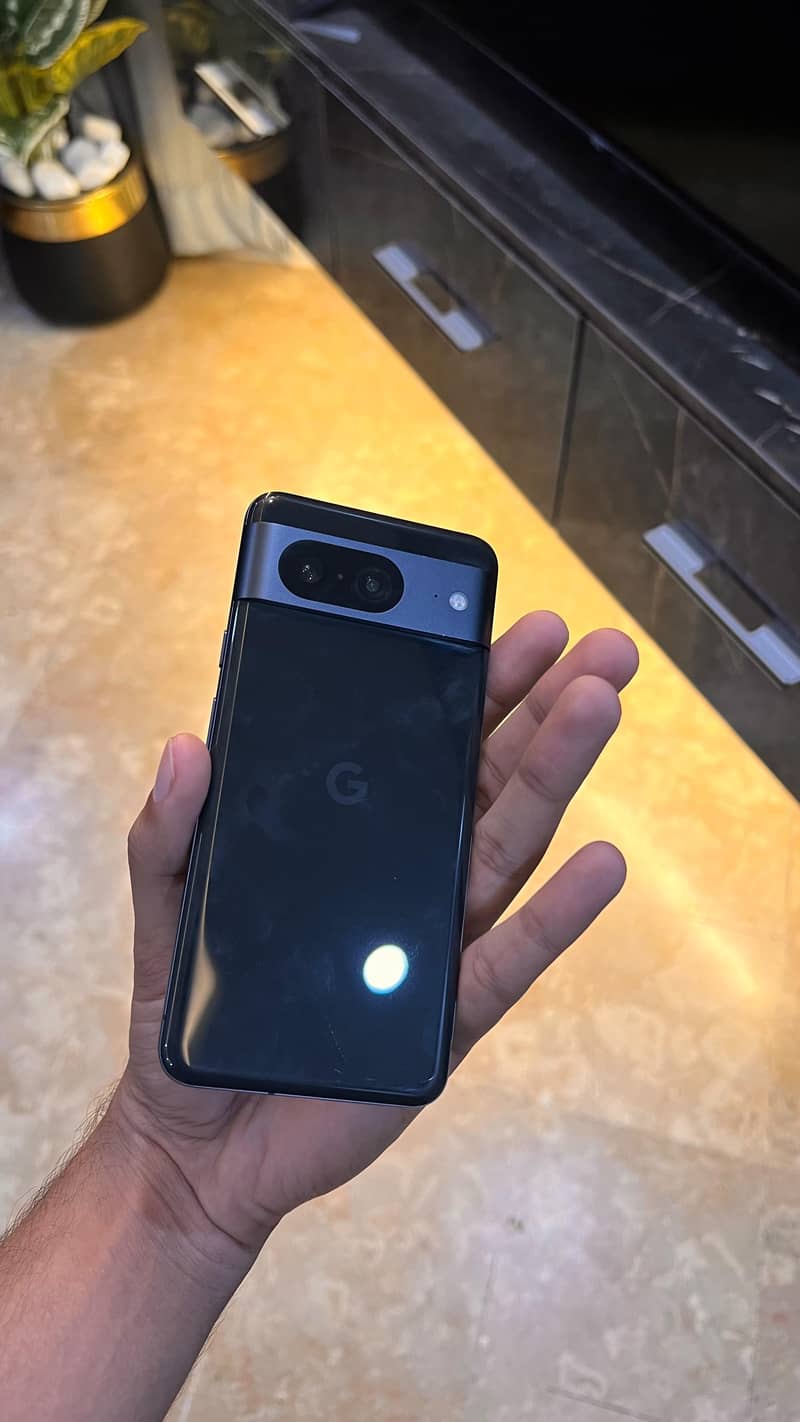 Google Pixel 8 6