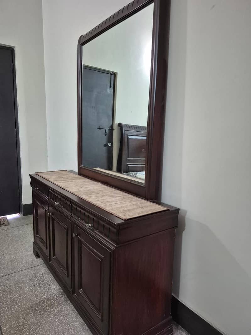 Luxury Solid Wood Bedroom Set 2
