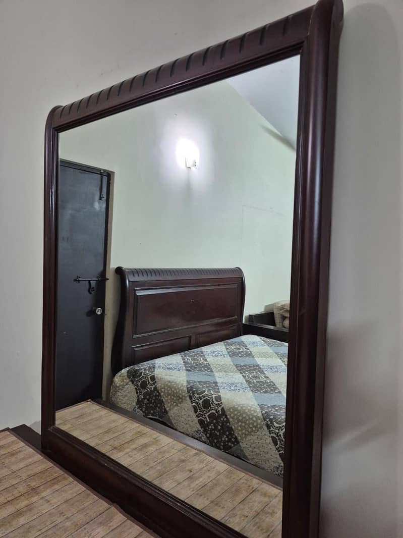 Luxury Solid Wood Bedroom Set 3