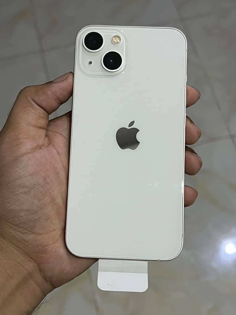 Apple iPhone 13 5