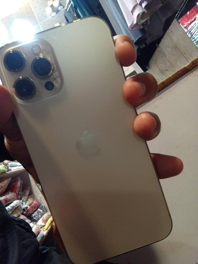 Apple iPhone 12 Pro Max 0