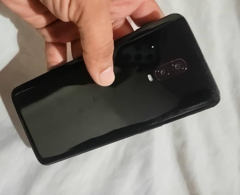 One Plus 6T 1