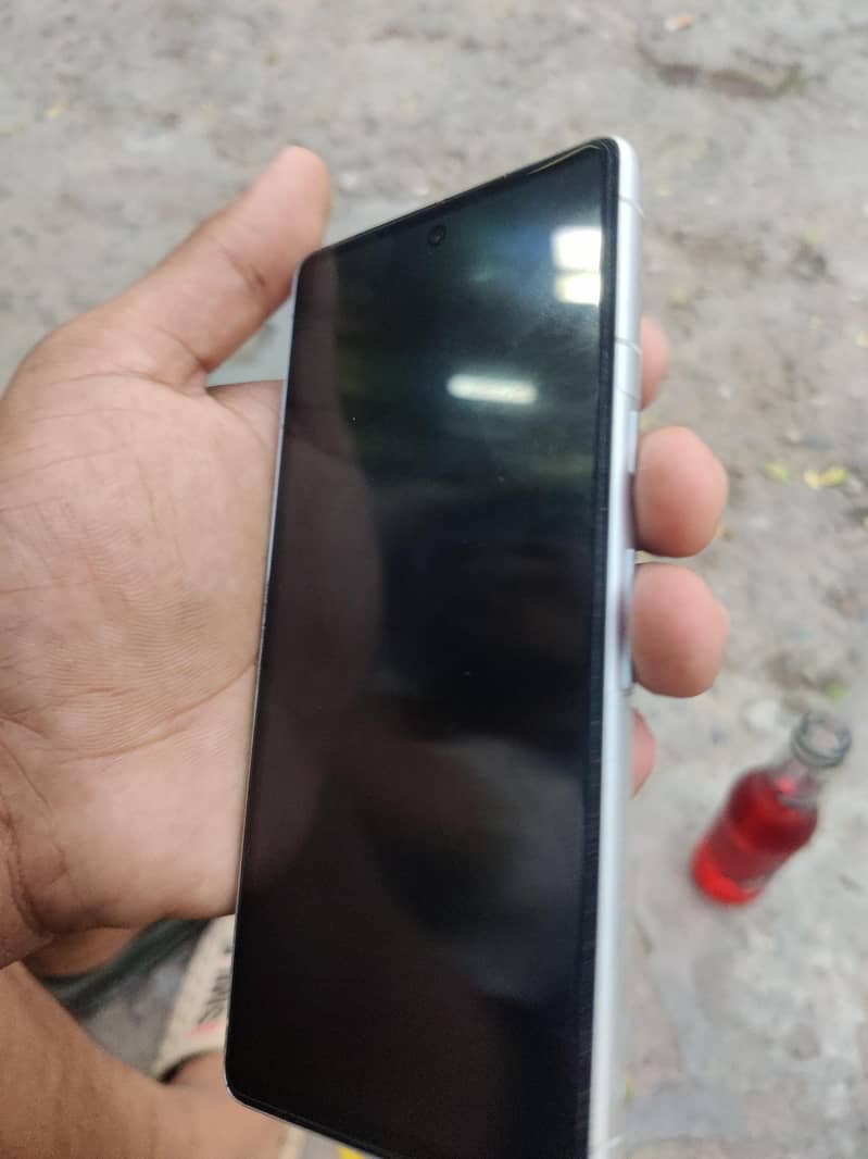 Google Pixel 7 3