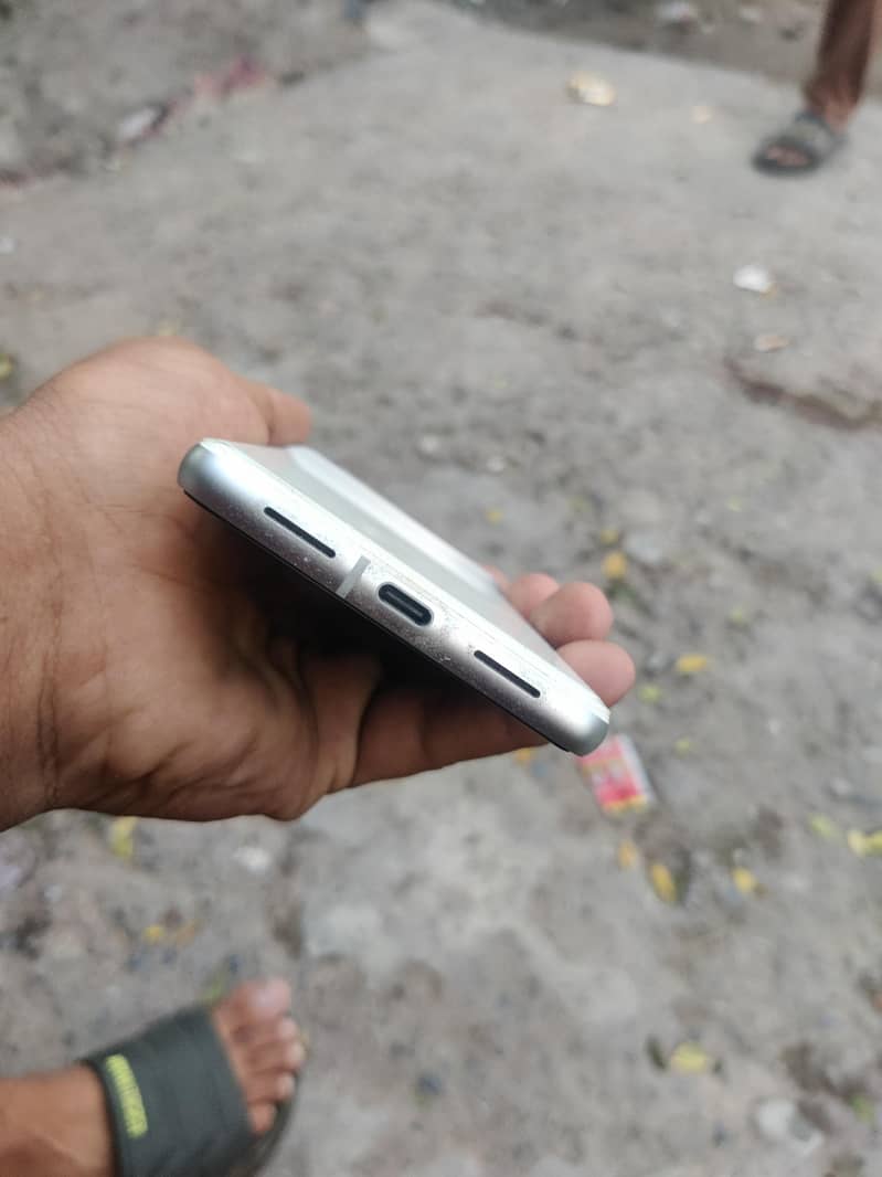 Google Pixel 7 9