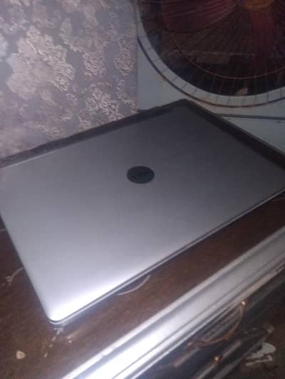 laptop coei7 th7 gen