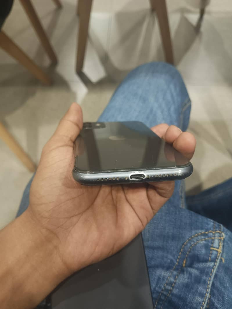 Apple iPhone 11 2