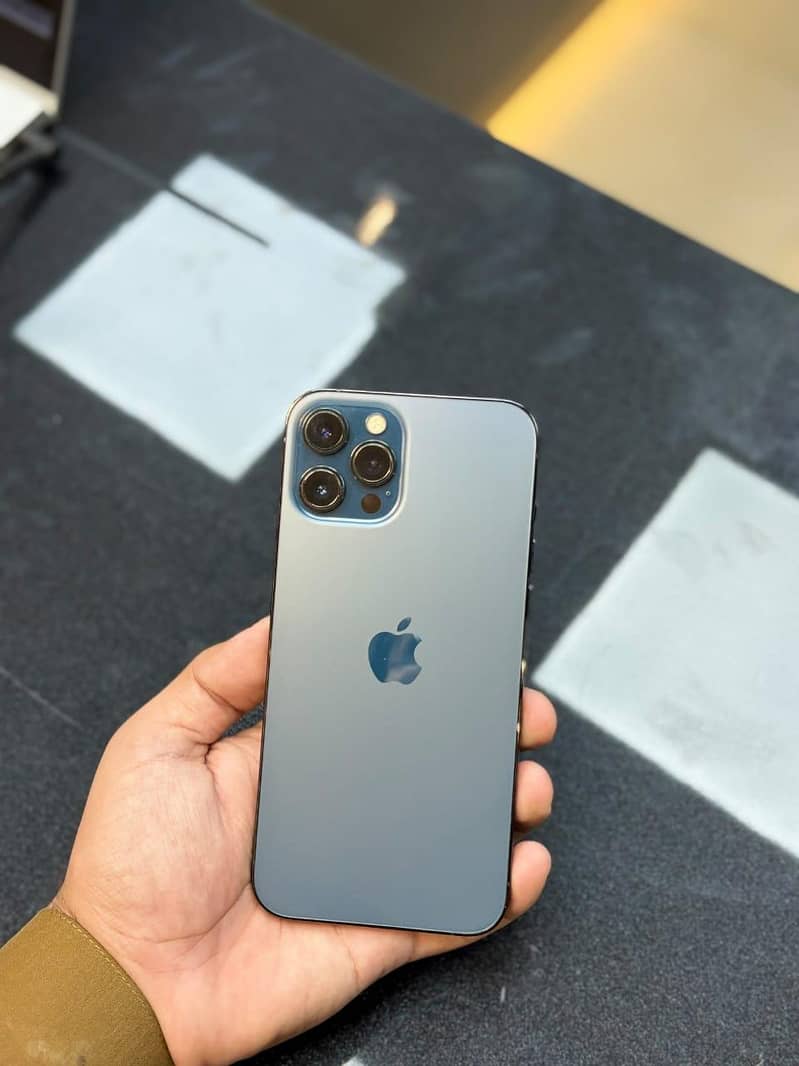 Apple iPhone 12 Pro Max 1
