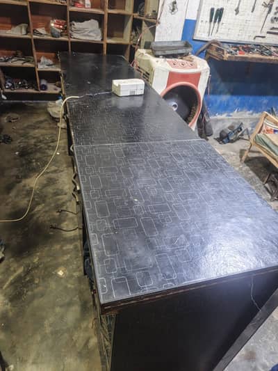 Shop counter