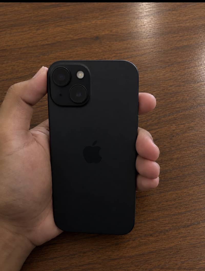 Apple iPhone 15 3