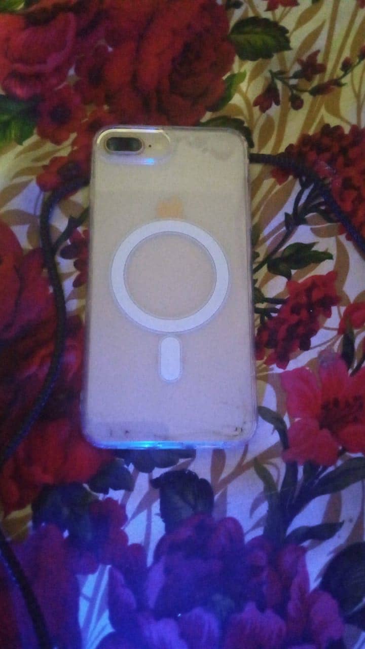 Apple iPhone 8 Plus 2