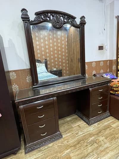 dressing table