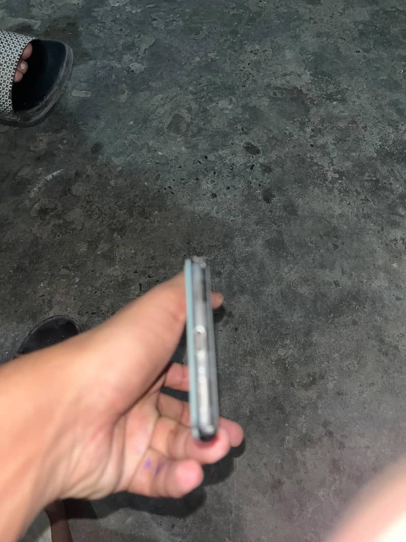 Google Pixel 6a 5