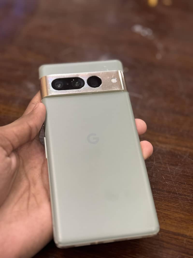 Google Pixel 7 Pro 2