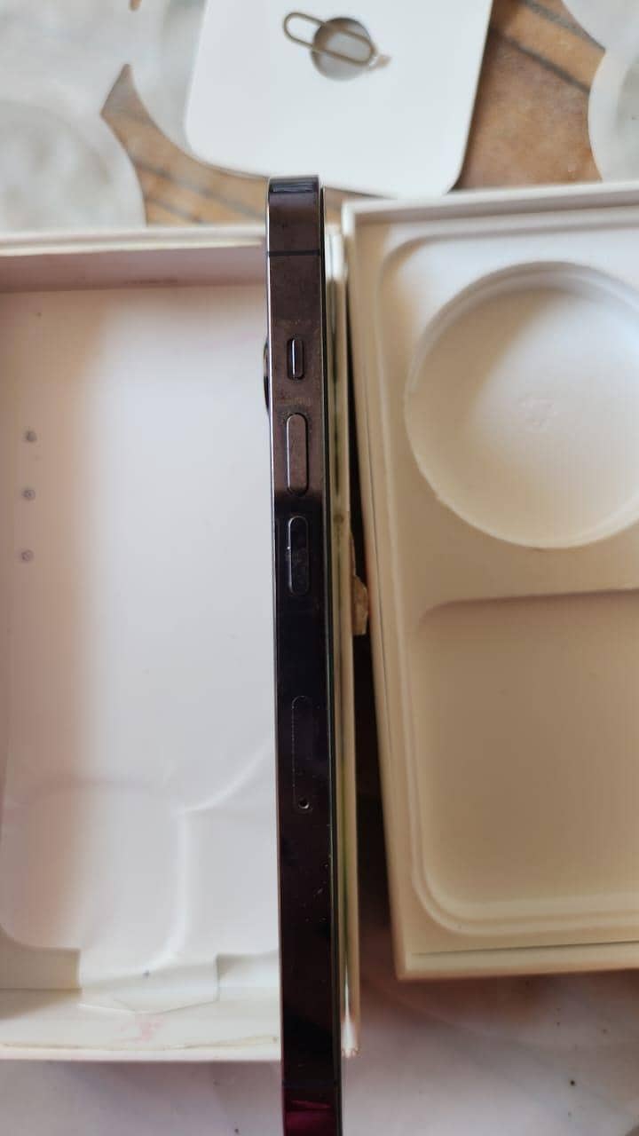 Apple iPhone 14 Pro 9