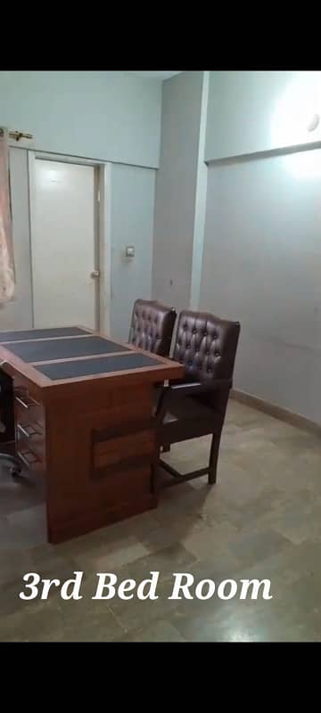 2nd FLOOR FLAT FOR SALE PRIME LOCATION BLOCK 5 GULSHAN