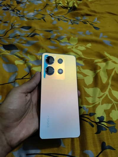 Infinix Note 30