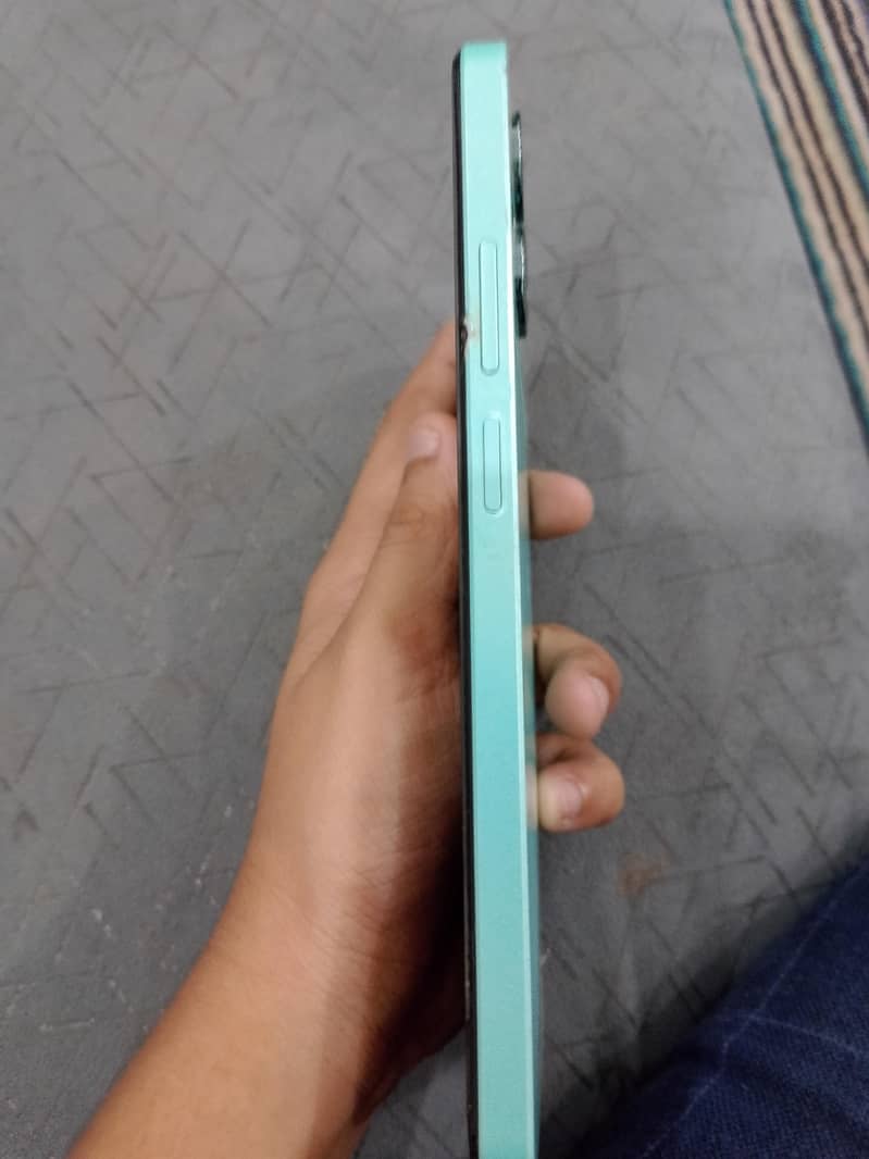 Realme C51 3
