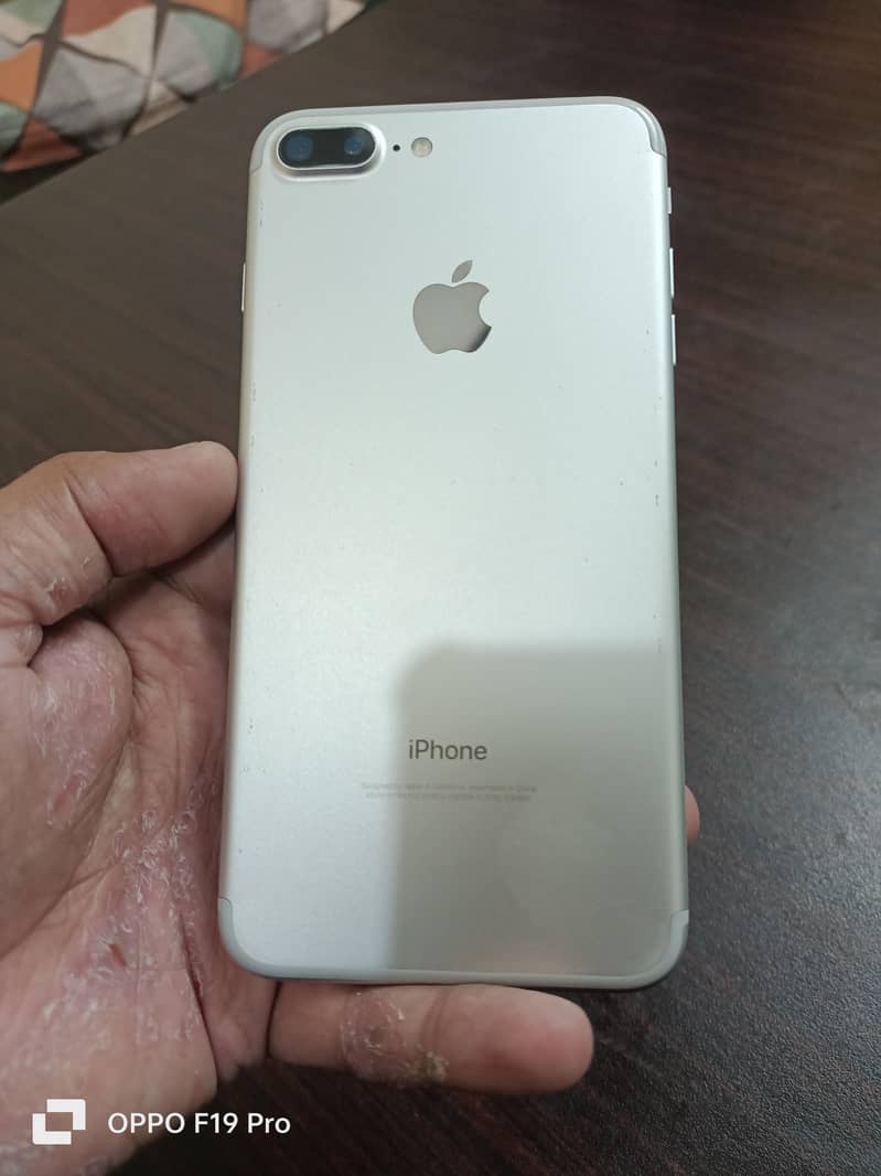 Apple iPhone 7 Plus 2