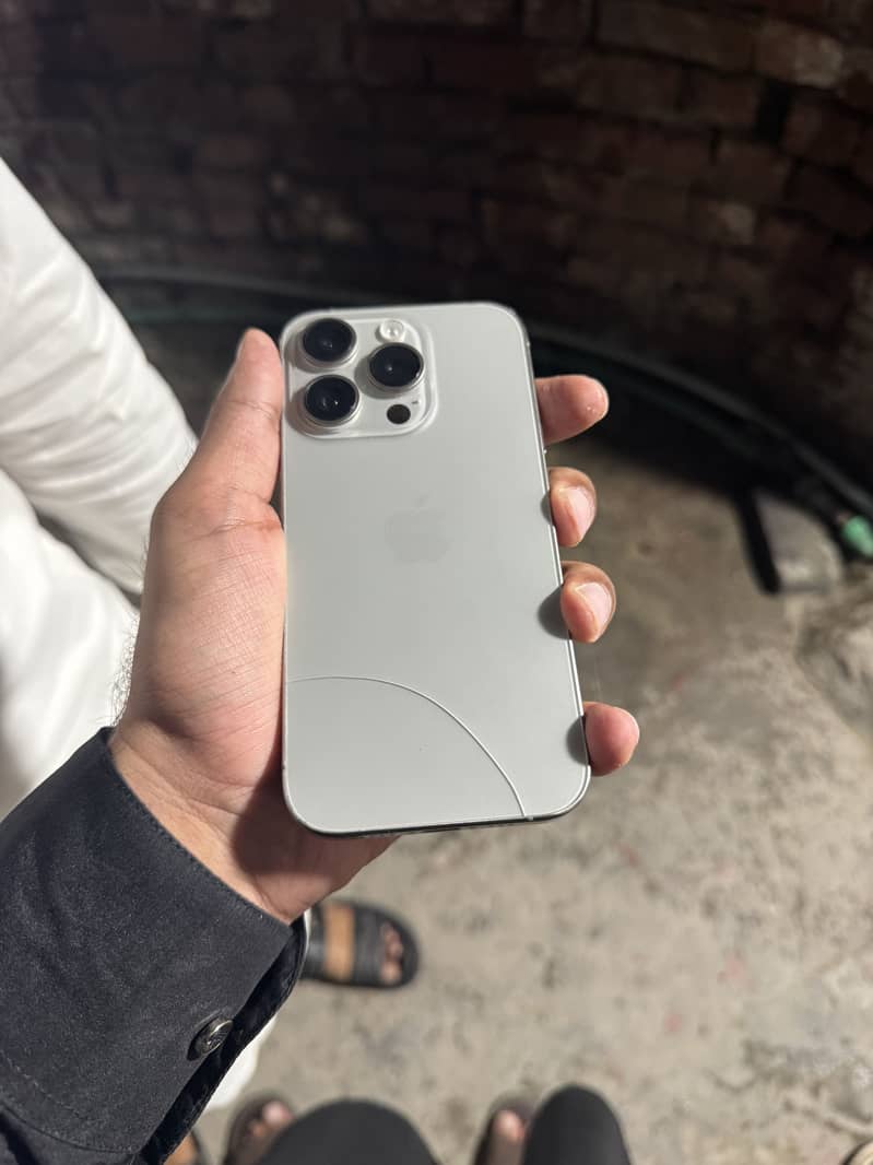 Apple iPhone 15 Pro 5