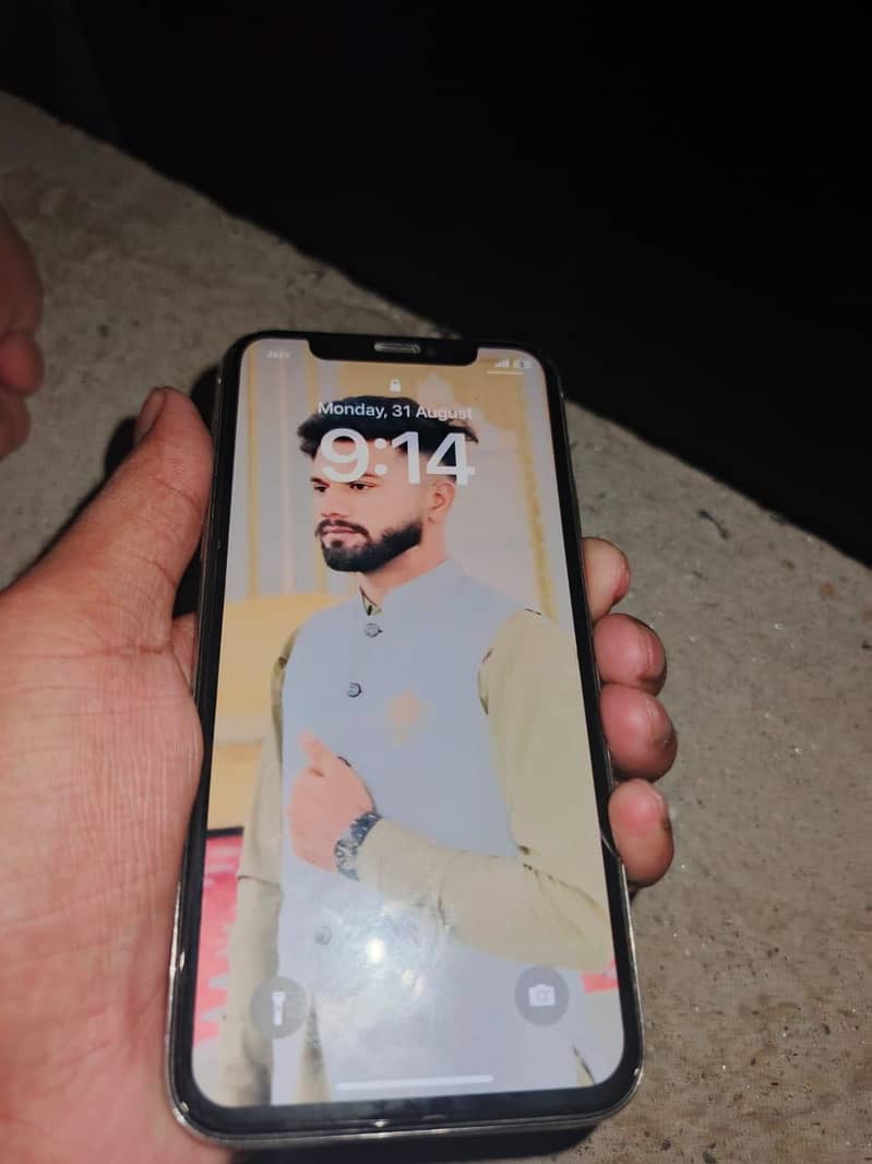 Apple iPhone X 5
