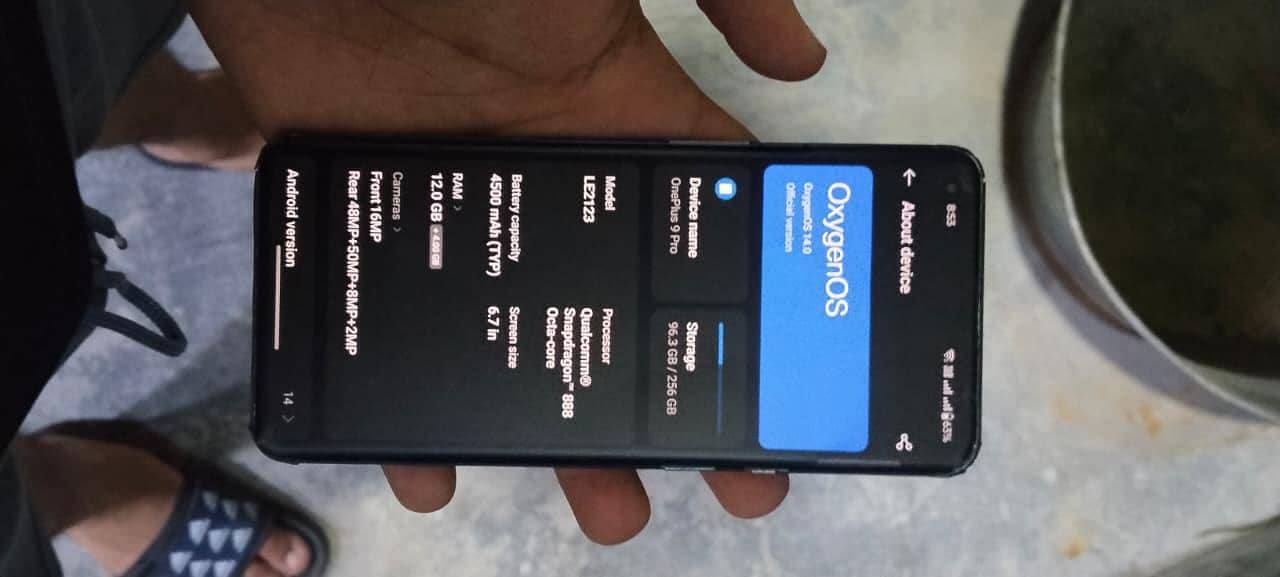 One Plus 9 pro 0