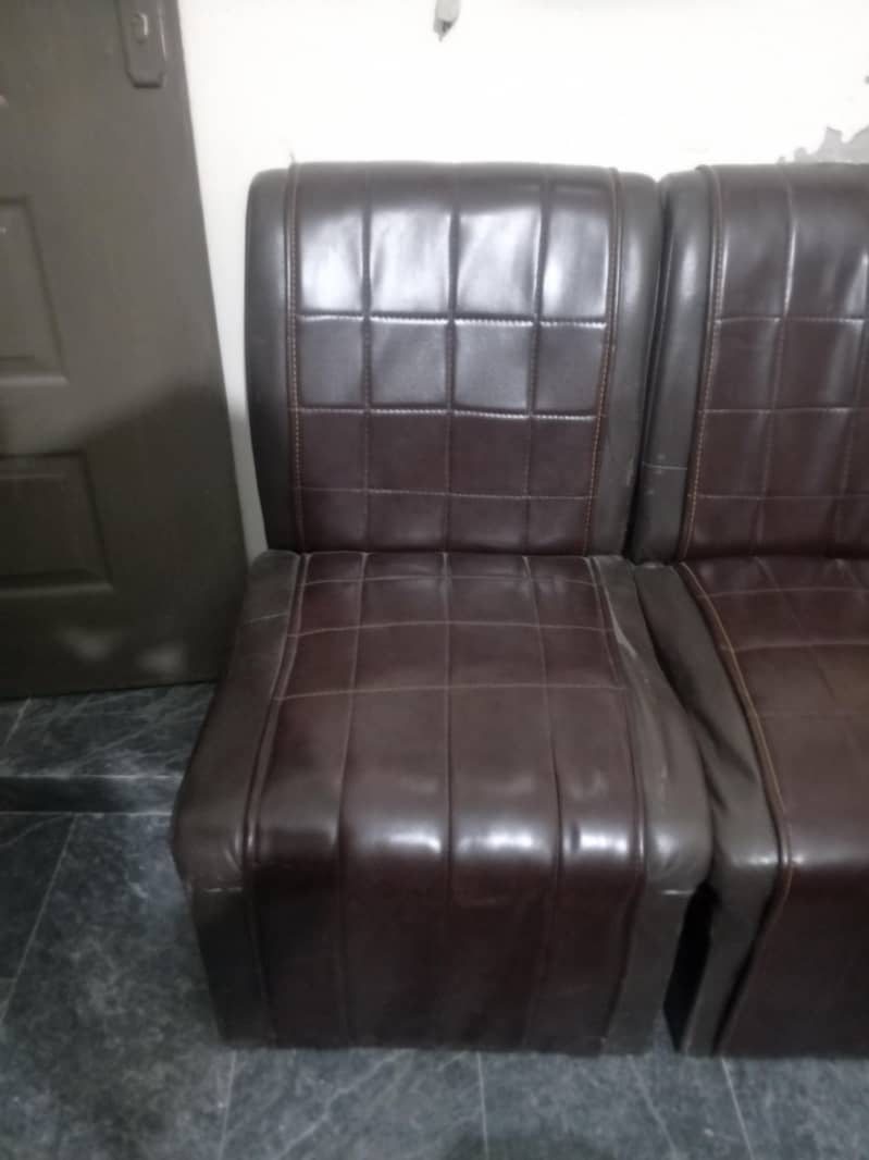 office singal sofas 7