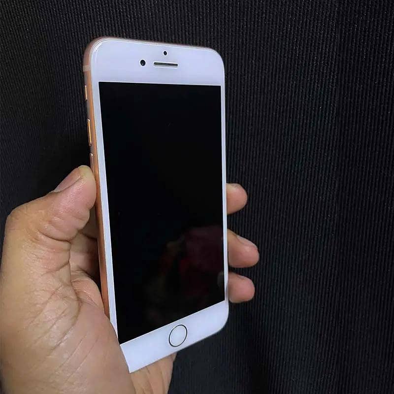 Apple iPhone 8 0
