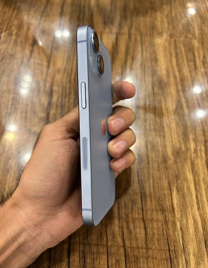 Apple iPhone 14 2