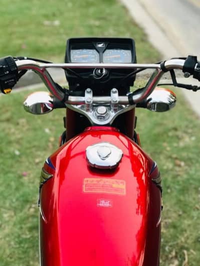 Honda 125 cc bike urgent for sale 03278130349