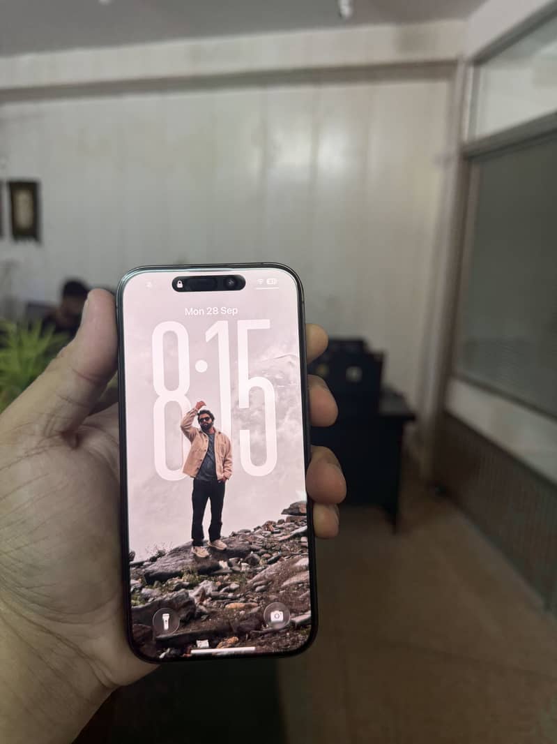 iPhone 15 Pro 0